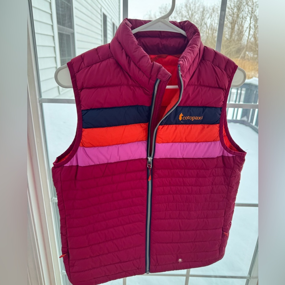 Cotopaxi Women’s Colorful Striped Vest